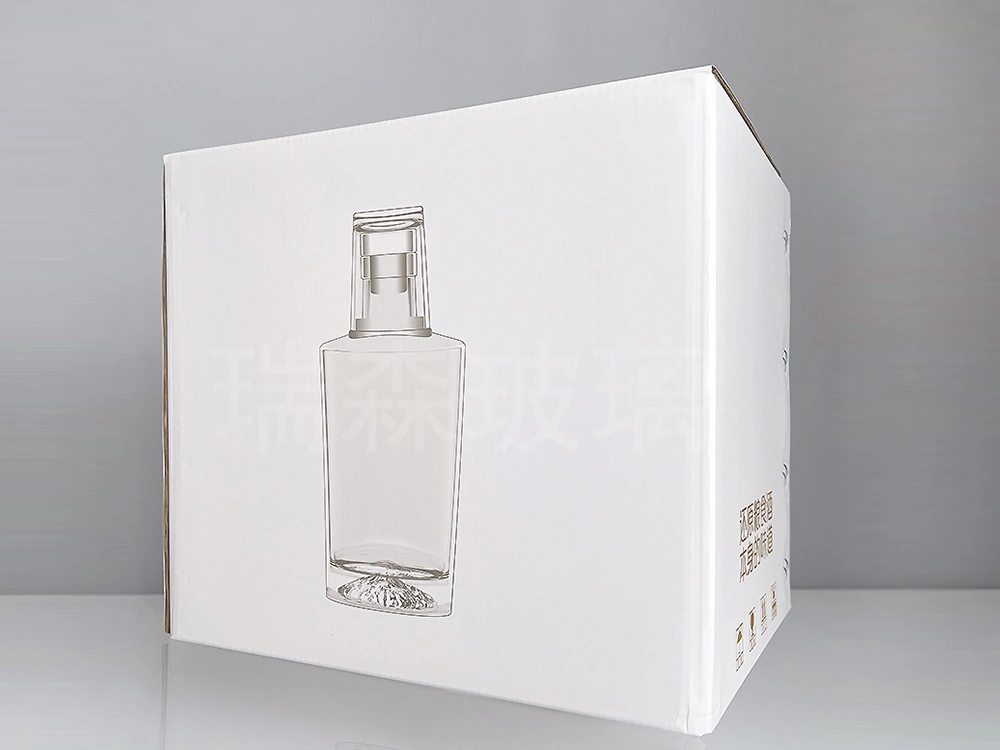 Whiskey glass bottle packaging